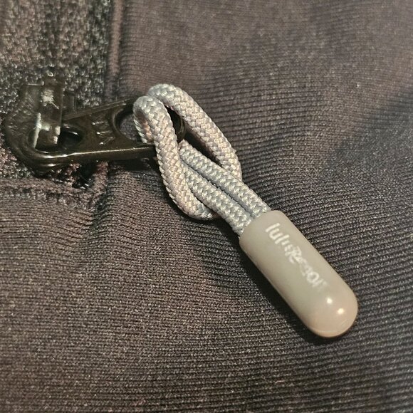 Lululemon Skort Womens 4 Gray Black Run Pace Setter Tennis Skirt Ruffled Tiered - Picture 10 of 10